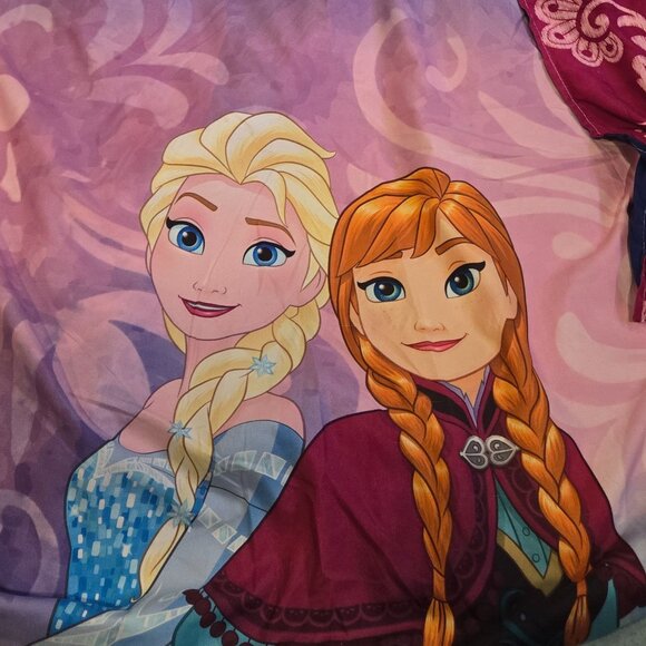 Disney Frozen Twin Reversible Comforter featuring Elsa and Anna - Picture 3 of 4